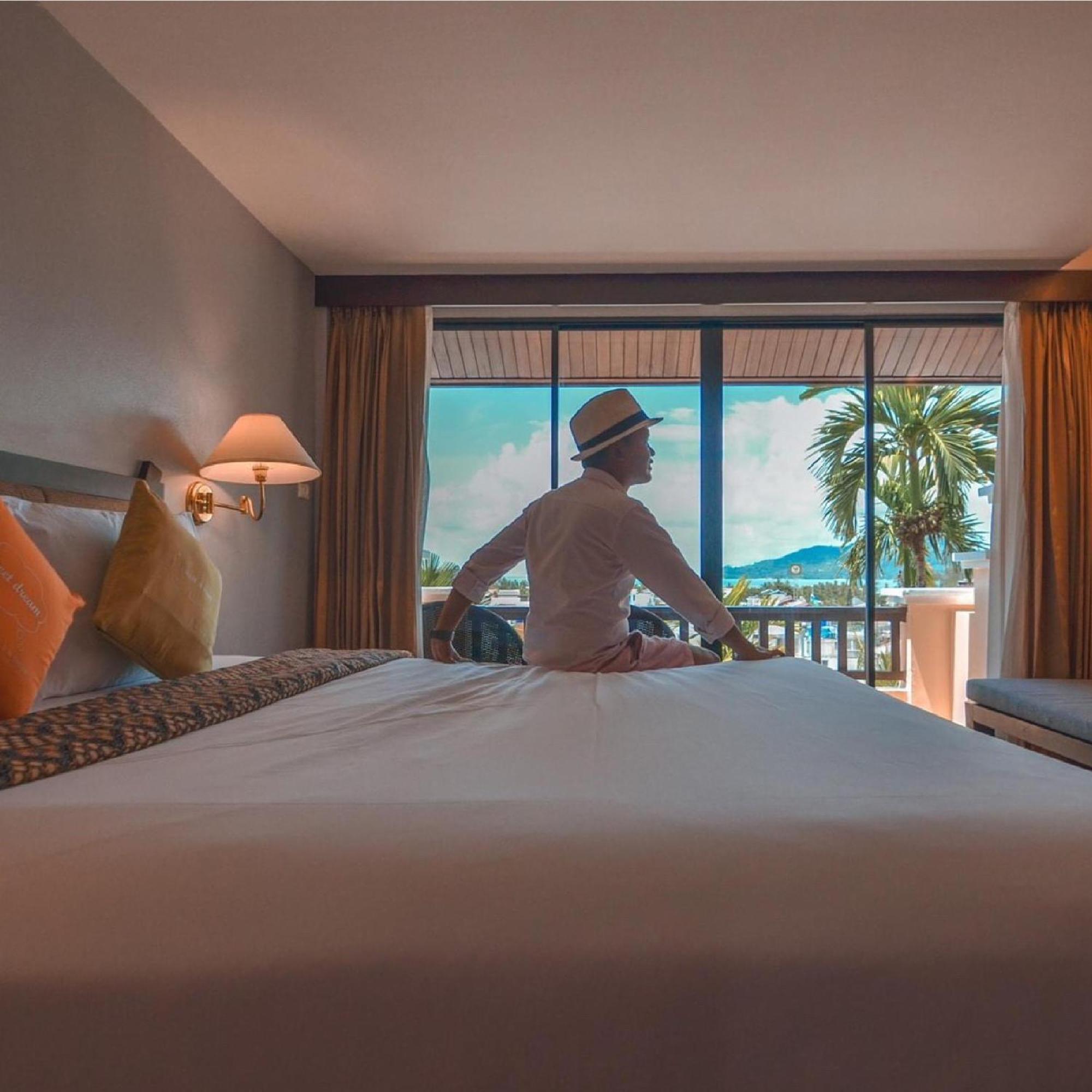 C&N Resort&Spa - SHA Extra Plus Patong Esterno foto