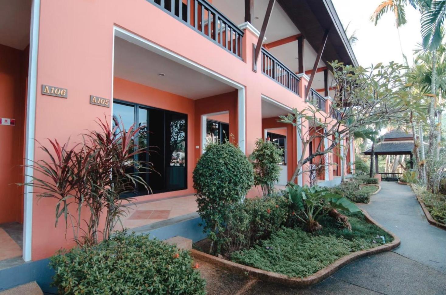 C&N Resort&Spa - SHA Extra Plus Patong Esterno foto