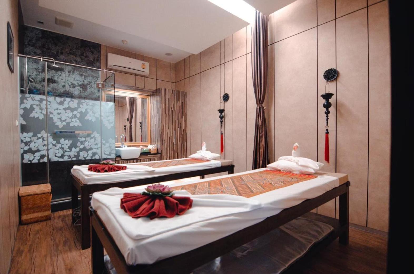 C&N Resort&Spa - SHA Extra Plus Patong Esterno foto