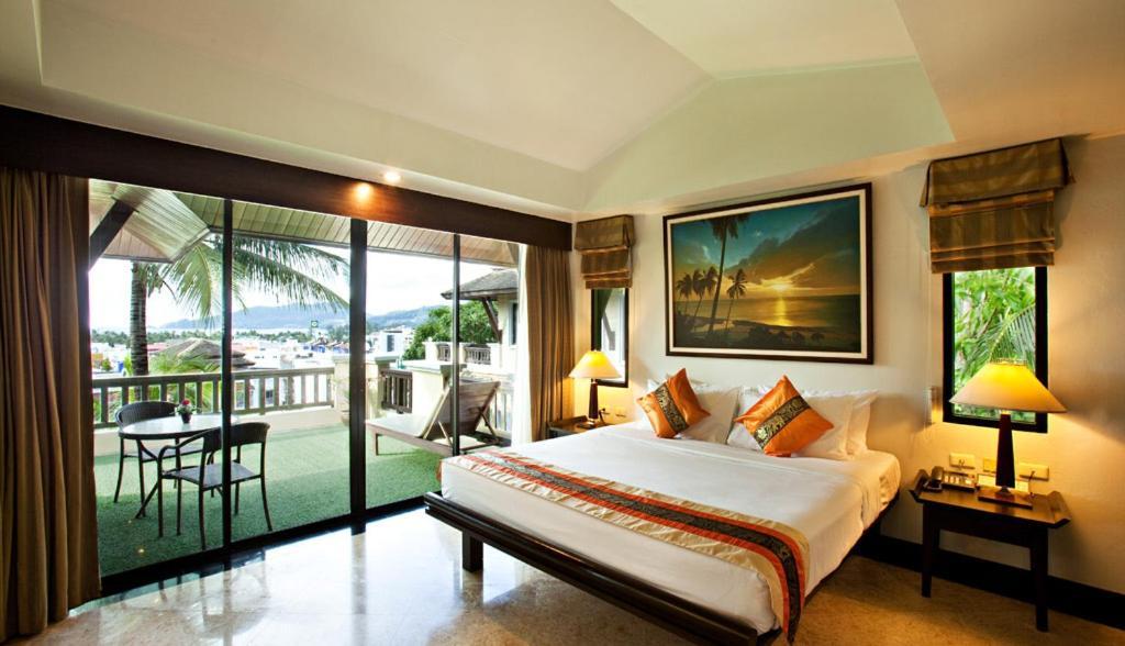 C&N Resort&Spa - SHA Extra Plus Patong Esterno foto
